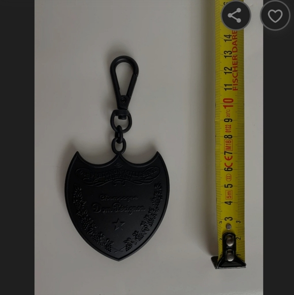Dom perignon champagne Moët keychain - Picture 4 of 8